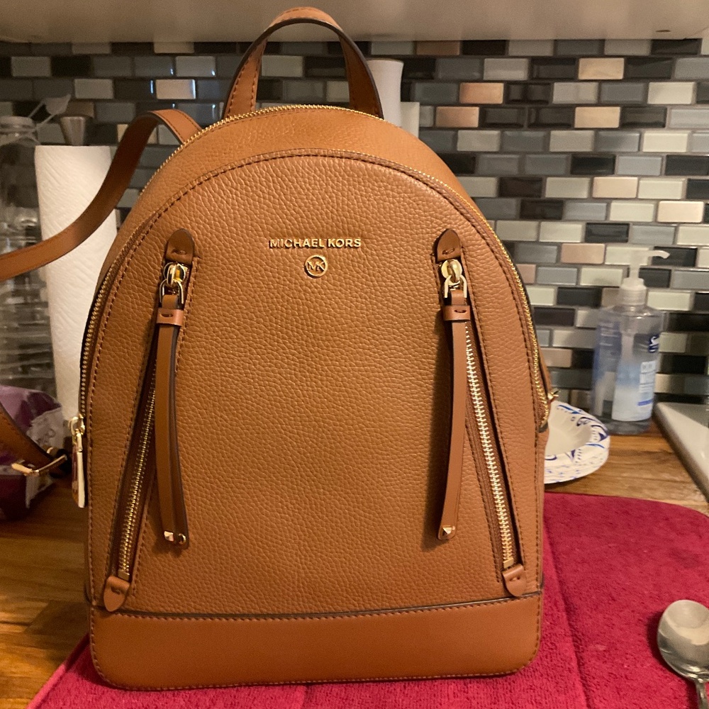 Michael Kors Brooklyn Medium Pebbled leather Backpack